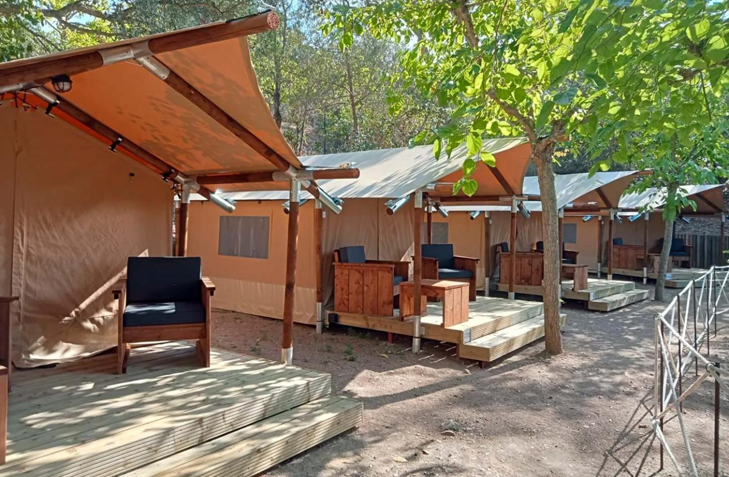 Camping Cala Pola 滨海托萨 外观 照片